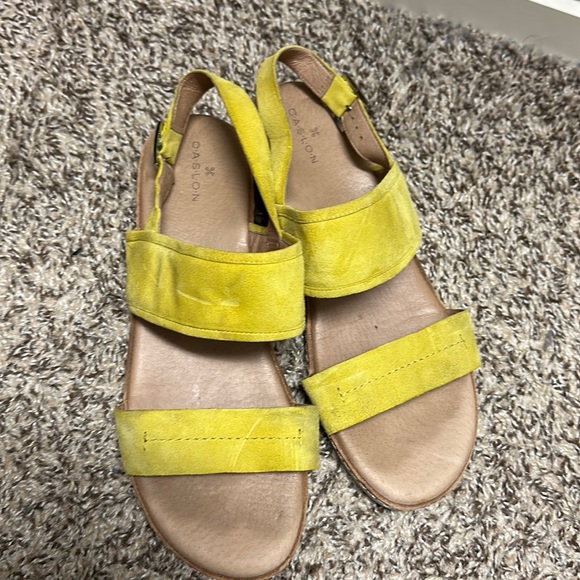 Caslon Leather Yellow Sandals - Picture 2 of 7